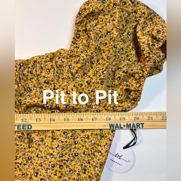 NWT Juniors Yellow Ruched Puff Sleeve Sundress - Picture 5 of 7